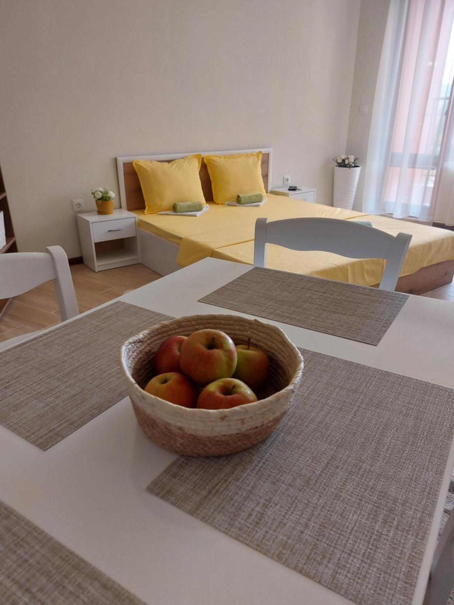 Krimski Apartment - Free Private Parking Βάρνα Εξωτερικό φωτογραφία